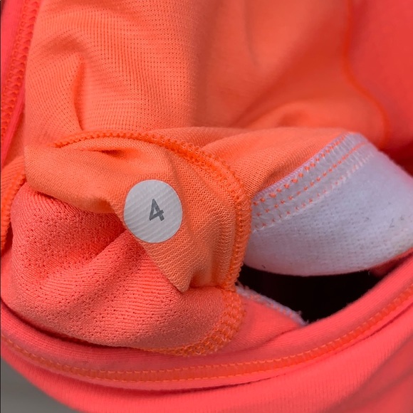 Lululemon Razorback tank top - Size 4 - Picture 4 of 6